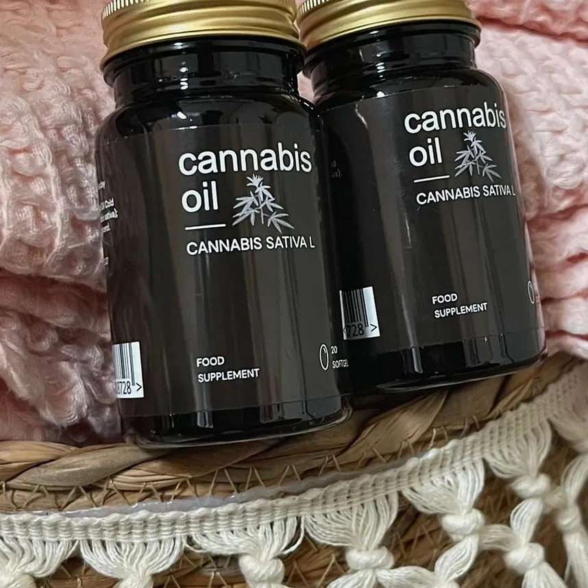Cannabis Oil — Zdjęcie: 2